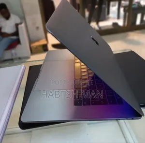 New Laptop Apple MacBook Pro 2016 16GB Intel Core I7 SSD 512GB