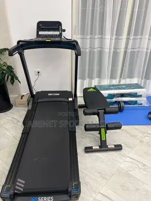 Photo - ዘመናዊ የሆነ ጤንነቶን እና አቋሞን የሚጠብቁበት Reebok Jet300 የመሮጫ ማሽን