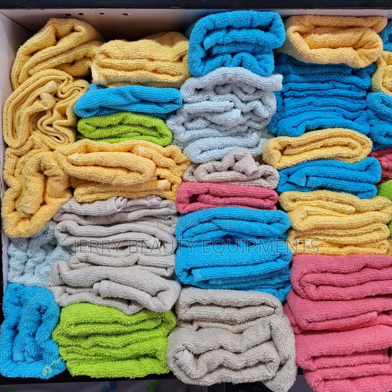Hair Salon Towel የፀጉር ቤት ፎጣ