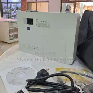 Brand New Sony VPL-Dx 221 Projector