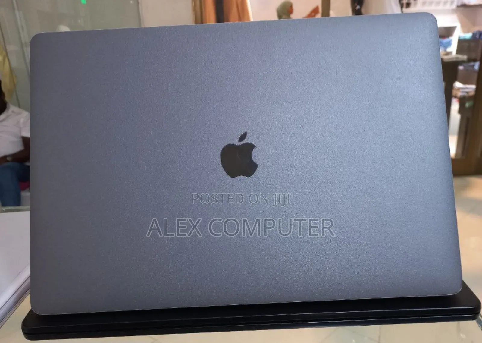 New Laptop Apple MacBook 2016 16GB Intel Core I7 SSD 512GB