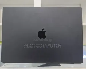 Photo - New Laptop Apple MacBook Air 2024 M3 15-Inch 18GB Apple M3 SSD 512GB