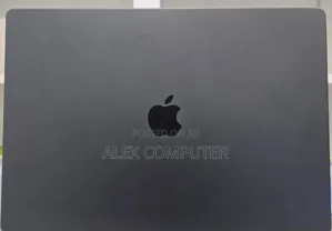 New Laptop Apple MacBook Air 2024 M3 15-Inch 18GB Apple M3 SSD 512GB