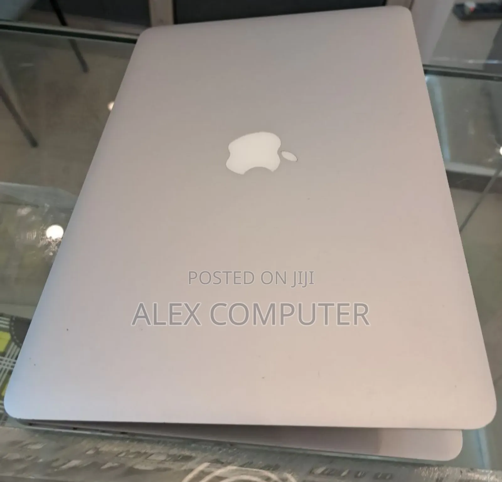 New Laptop Apple MacBook Air 2017 8GB Intel Core I5 SSD 256GB