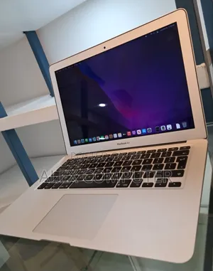 New Laptop Apple MacBook Air 2017 8GB Intel Core I5 SSD 256GB