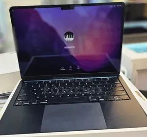 Photo - New Laptop Apple MacBook Air 2022 M2 8GB Apple M2 SSD 256GB