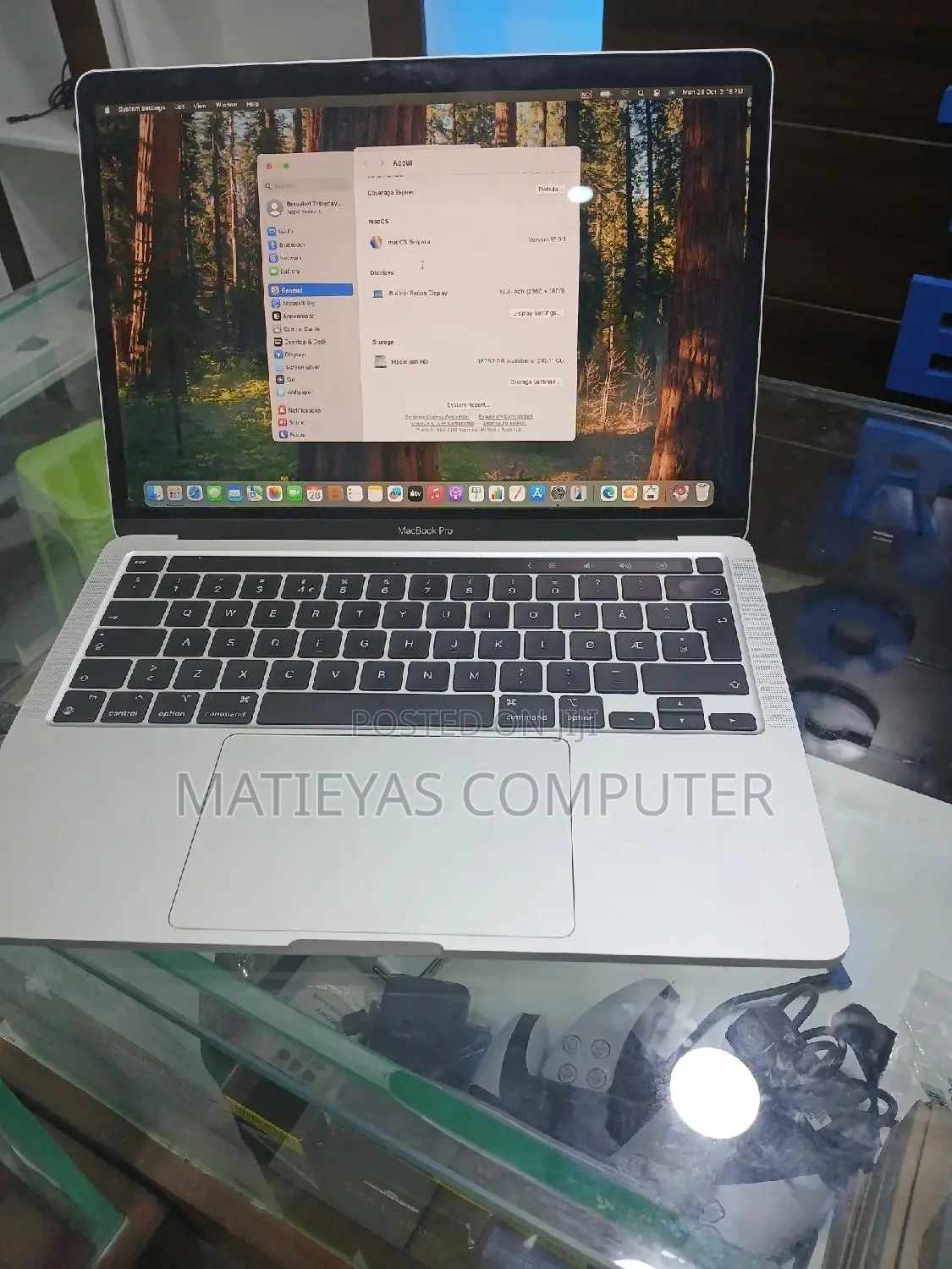 New Laptop Apple MacBook Pro 2021 M1 8GB Apple M1 SSD 256GB