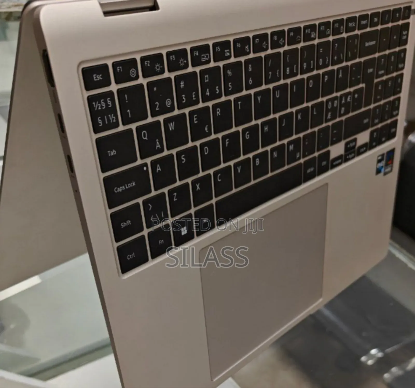 New Laptop Samsung 16GB Intel Core I7 SSD 512GB