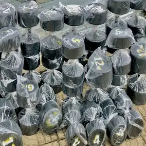 ጠንካራ የማይፈረካከስ የሃገር ውስጥ ዳምፔል እና ባርቤሎች