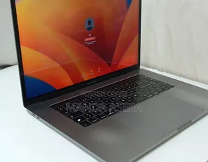 New Laptop Apple MacBook Pro 2017 16GB Intel Core I7 SSD 512GB
