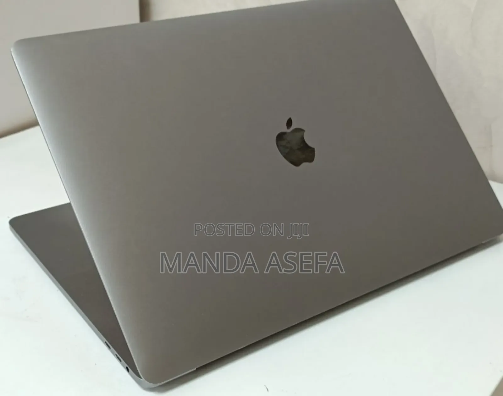 New Laptop Apple MacBook Pro 2017 16GB Intel Core I7 SSD 512GB