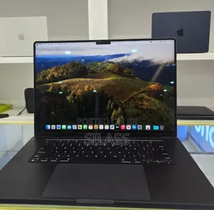 Photo - New Laptop Apple MacBook 18GB Apple M3 Pro SSD 512GB