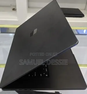 New Apple MacBook Pro 2023 M3 Max 16-Inch 18GB Apple M3 SSD 512GB