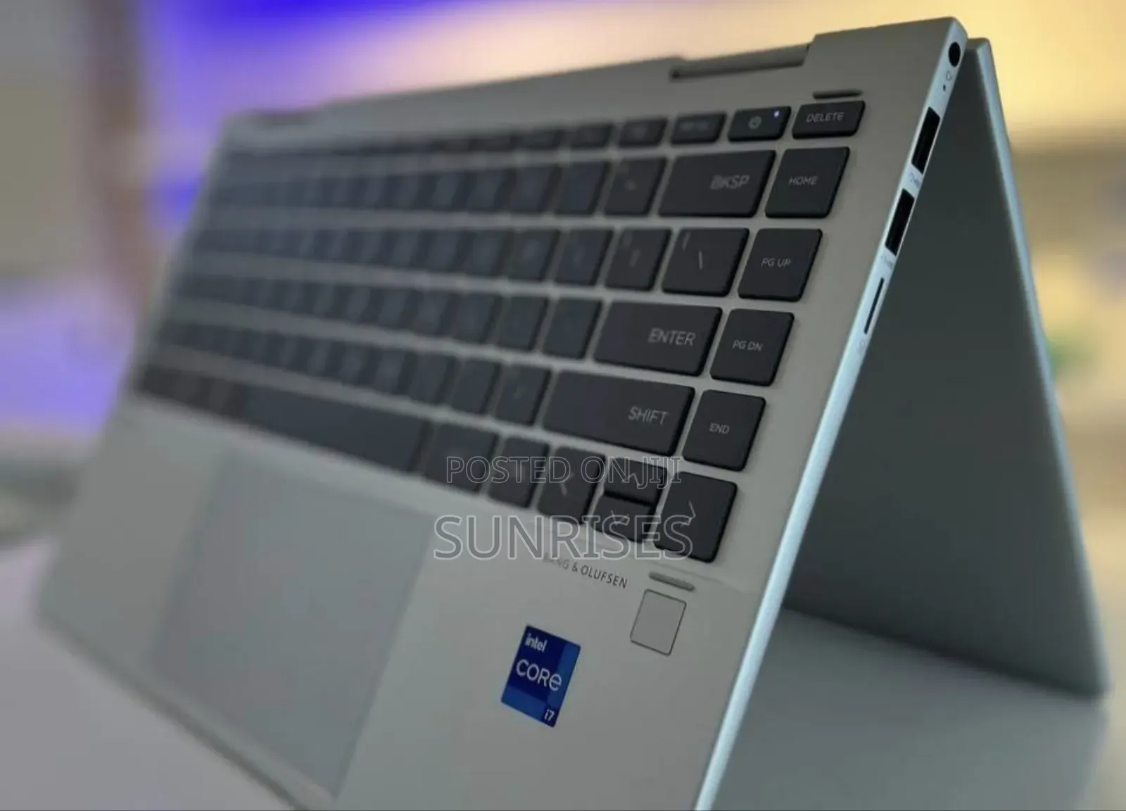 New Laptop HP Envy X360 8GB Intel Core I7 SSD 1T