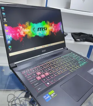 New Laptop MSI Katana 15 32GB Intel Core I7 SSD 1T