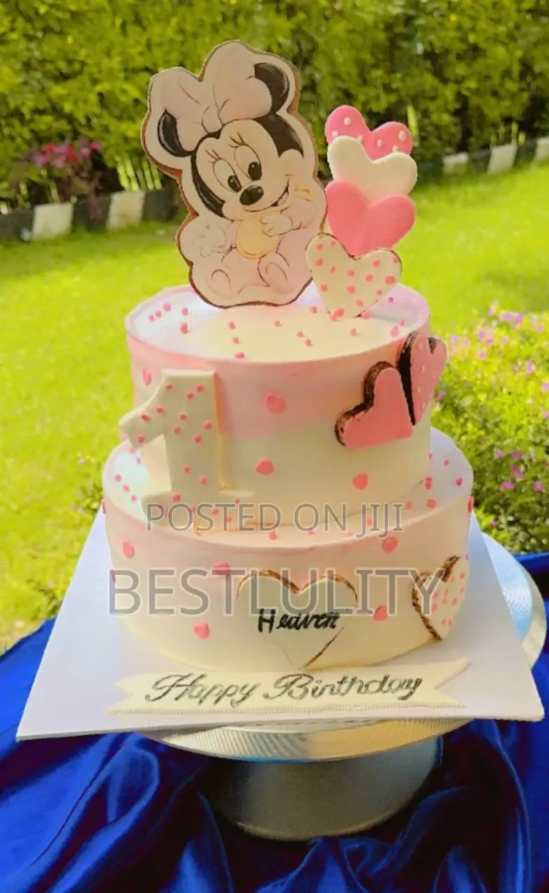 Birthday Mini Mouse Cake and Cupcakes