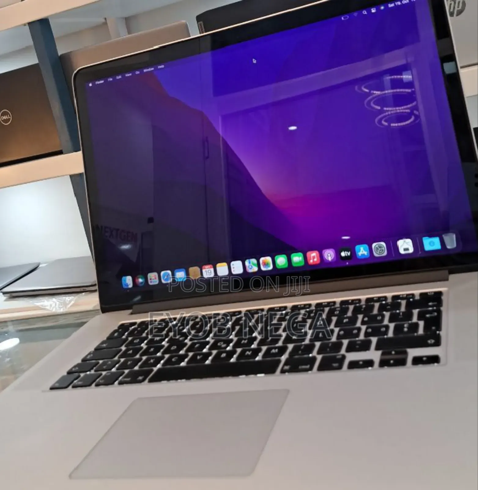 New Laptop Apple MacBook Pro 2015 16GB Intel Core I7 SSD 256GB