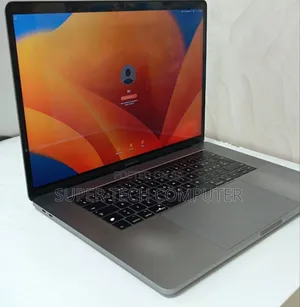 Photo - New Laptop Apple MacBook Pro 2017 16GB Intel Core I7 SSD 512GB