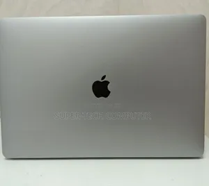 New Laptop Apple MacBook Pro 2017 16GB Intel Core I7 SSD 512GB