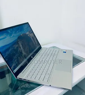 New Laptop HP Pavilion 15 16GB Intel Core I5 SSD 1T
