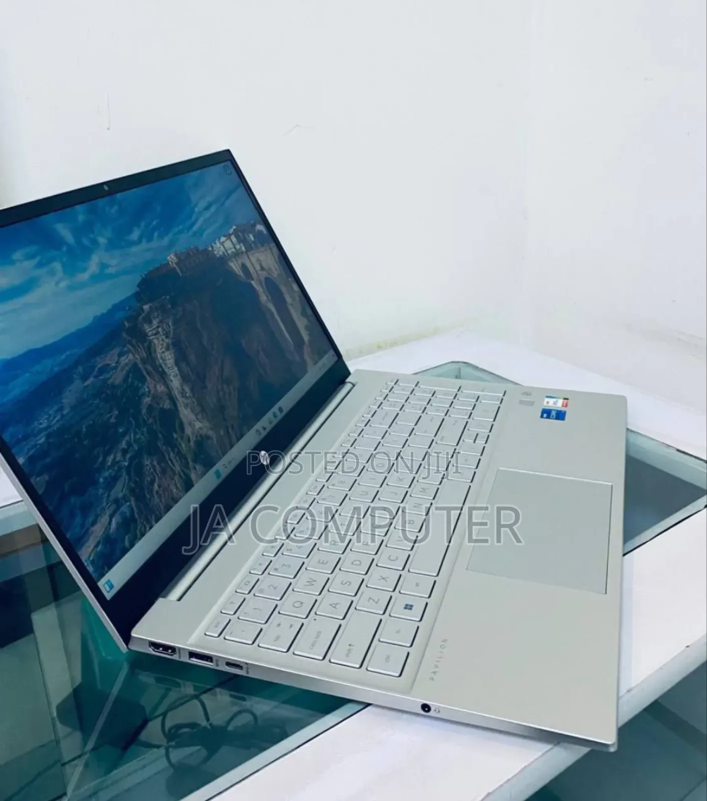 New Laptop HP Pavilion 15 16GB Intel Core I5 SSD 1T