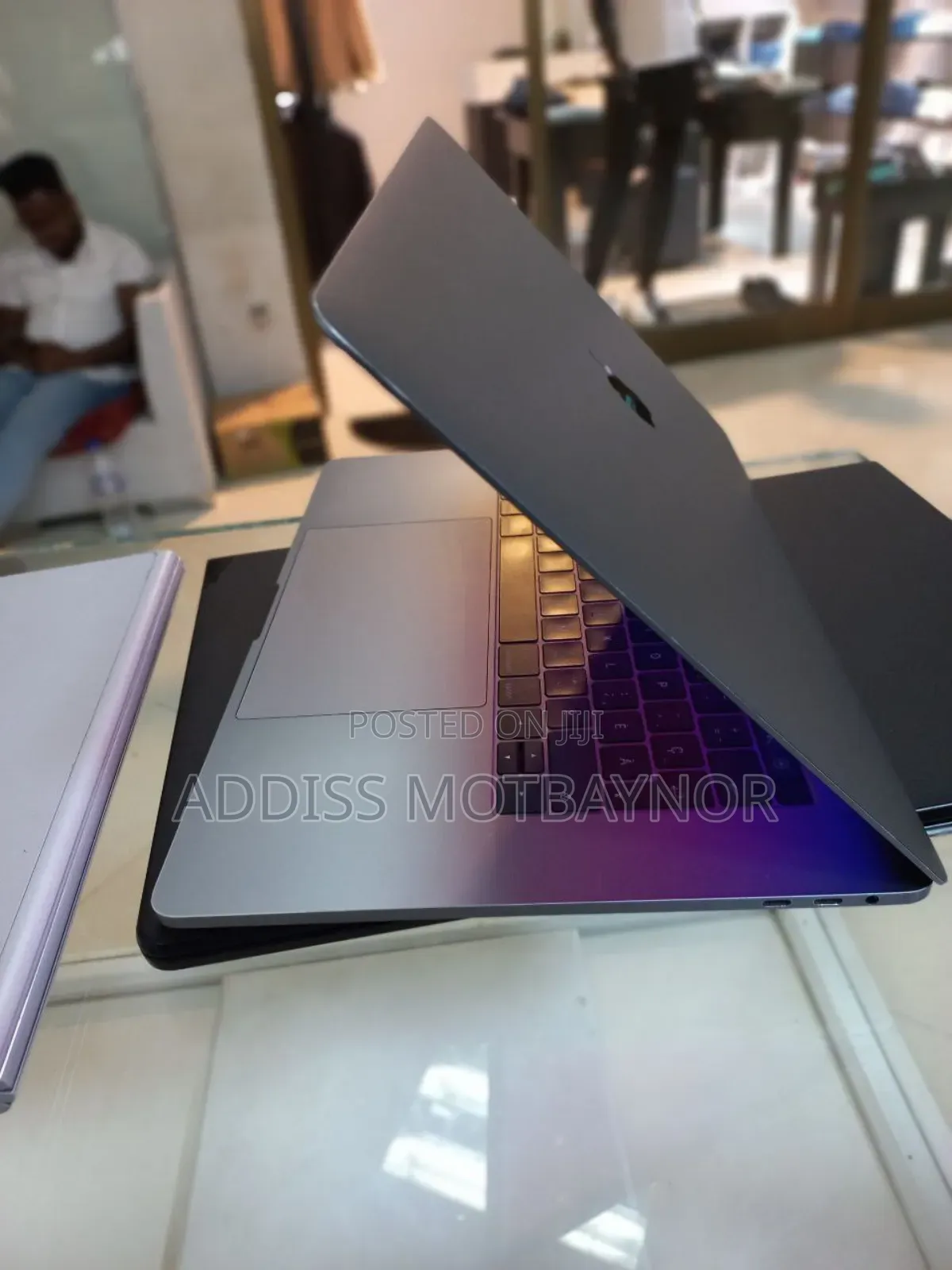 New Laptop Apple MacBook 2016 16GB Intel Core I7 SSD 512GB