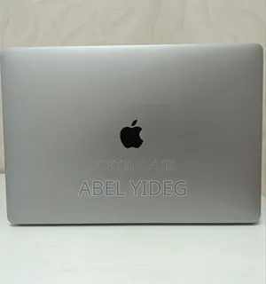 New Laptop Apple MacBook Pro 2017 16GB Intel Core I7 SSD 512GB