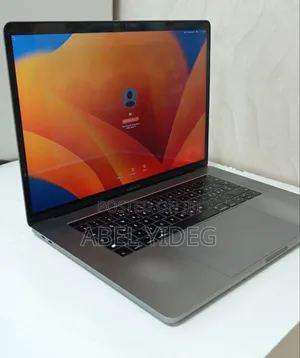 New Laptop Apple MacBook Pro 2017 16GB Intel Core I7 SSD 512GB