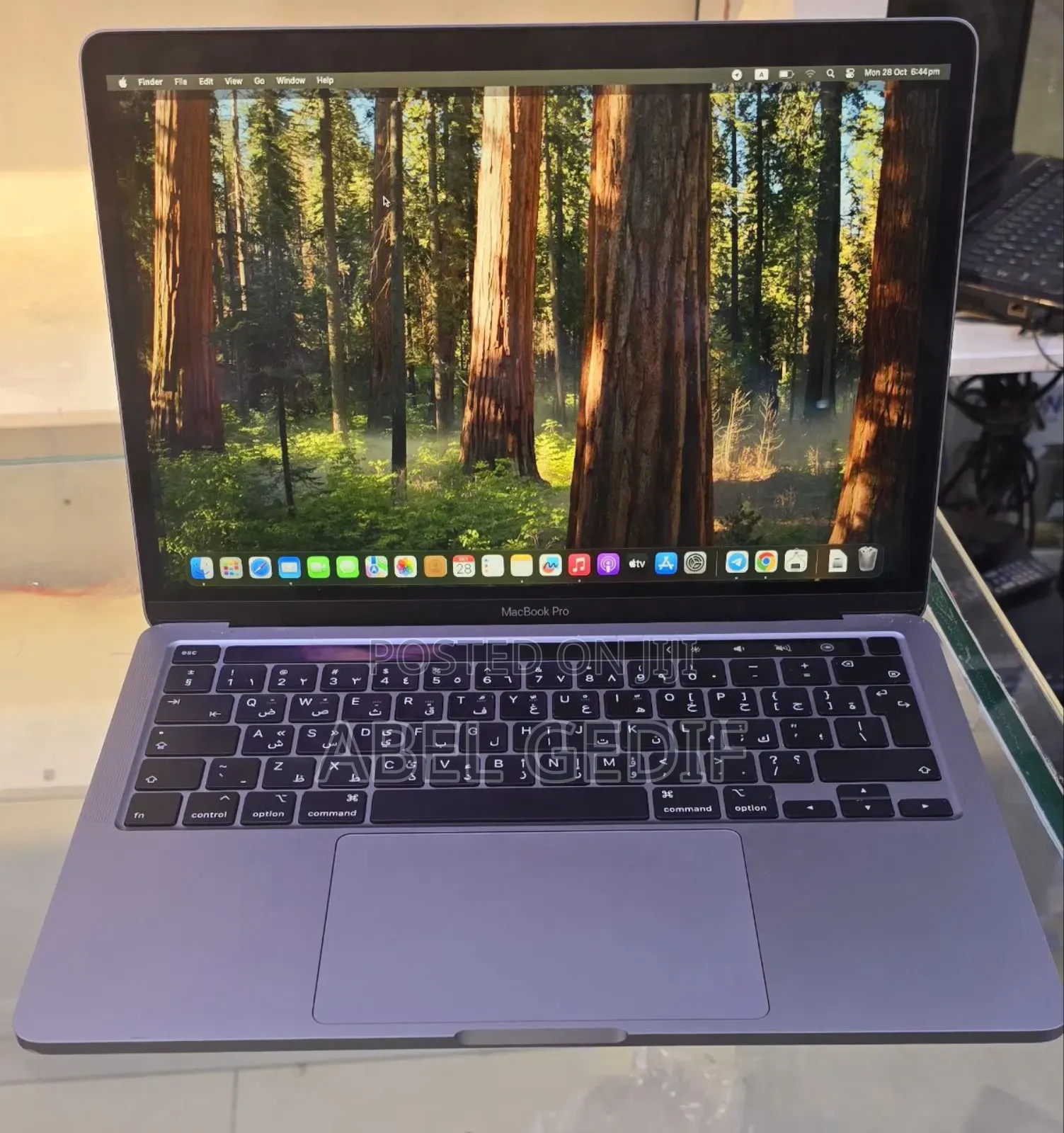 New Laptop Apple MacBook Pro 2020 8GB Intel Core I5 SSD 512GB