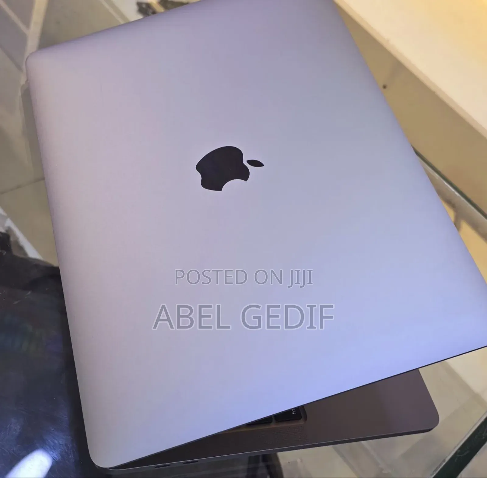 New Laptop Apple MacBook Pro 2020 8GB Intel Core I5 SSD 512GB