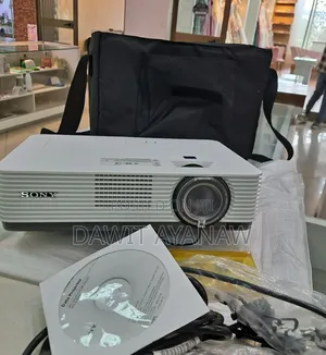 Photo - Sony VPL-Dx221