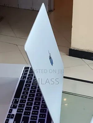 New Laptop Apple MacBook Pro 2019 16GB Intel Core I7 SSD 512GB