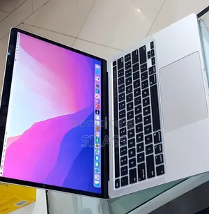 New Laptop Apple MacBook Pro 2019 16GB Intel Core I7 SSD 512GB
