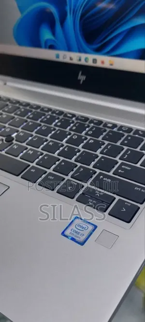New Laptop HP EliteBook 830 16GB Intel Core I7 SSD 512GB