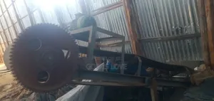 የሚሸጥ መፍጫ ማሽን Crusher ለማዕድን ፣ ለጅብሰን ፣ ለድንጋይ