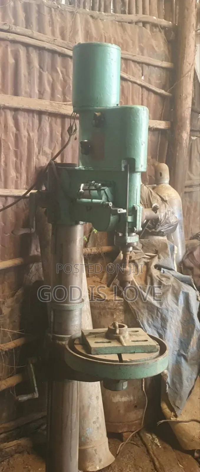 የሚሸጡ የተለያዩ የቶርኖ ቤት ማሽኖች
2 ሜትር ቶርኖ የጣልያን ስሪት
50tone Press