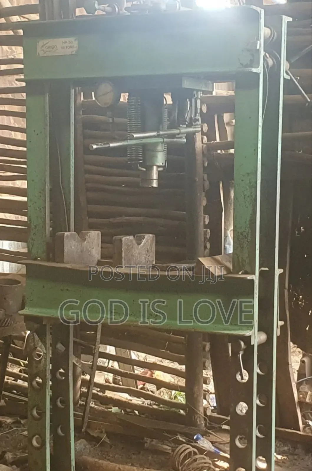 የሚሸጡ የተለያዩ የቶርኖ ቤት ማሽኖች
2 ሜትር ቶርኖ የጣልያን ስሪት
50tone Press