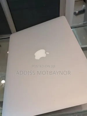 New Laptop Apple MacBook Air 8GB Intel Core I5 SSD 128GB