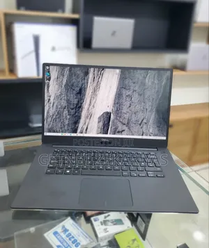 New Laptop Dell Precision 5540 16GB Intel Core I9 SSD 512GB