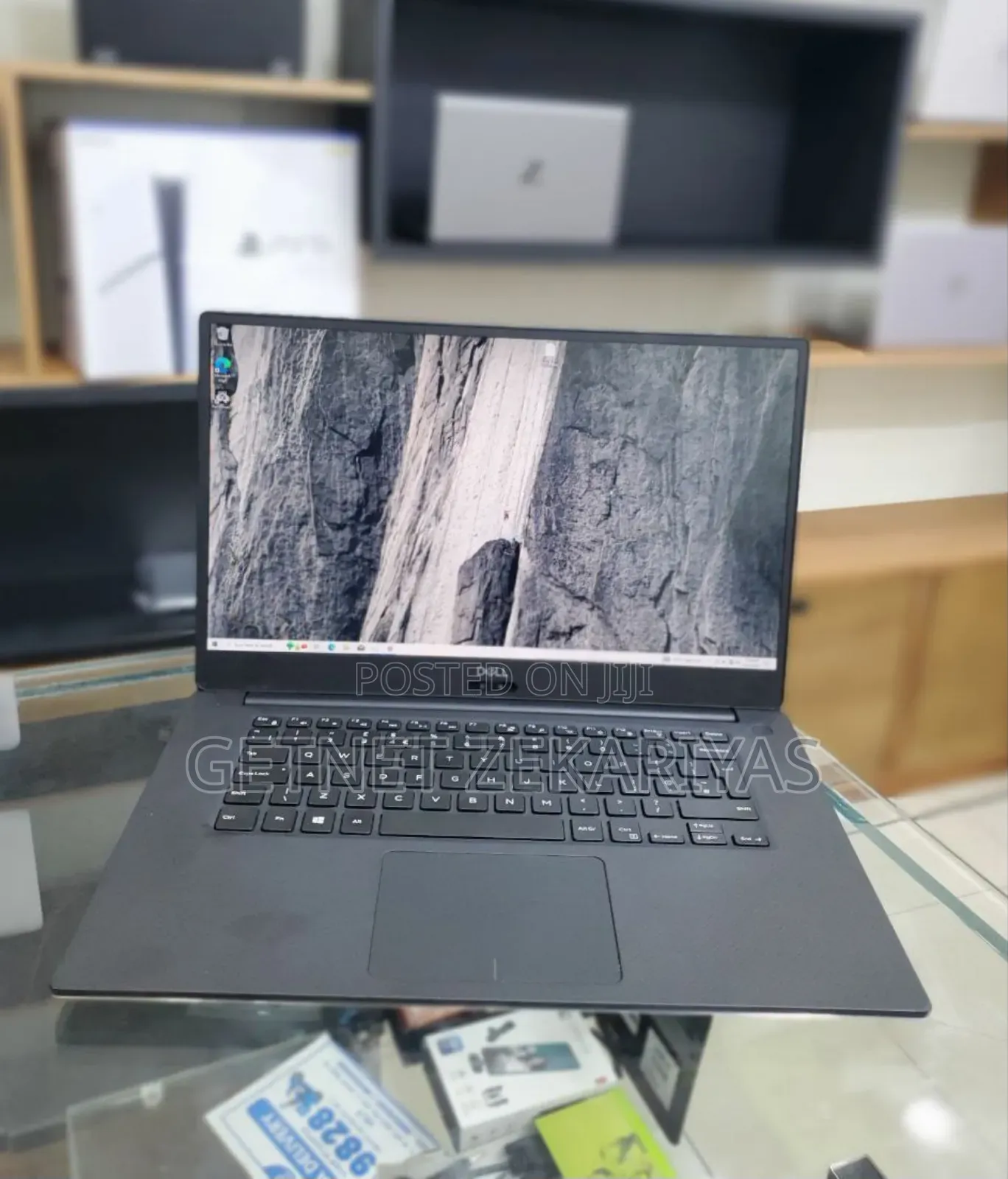 New Laptop Dell Precision 5540 16GB Intel Core I9 SSD 512GB