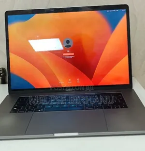 New Laptop Apple MacBook Pro 2017 16GB Intel Core I7 SSD 512GB