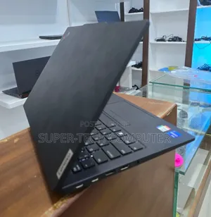 New Laptop Lenovo ThinkPad E14 G5 16GB Intel Core I7 SSD 512GB