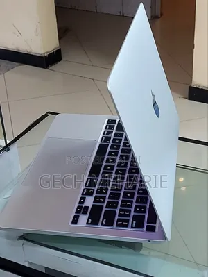 New Laptop Apple MacBook Air 2022 M2 8GB Apple M2 SSD 512GB