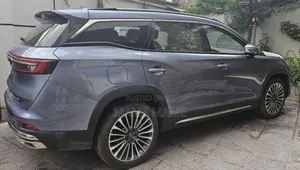 Photo - New Jetour X90 Plus 2023 Gray