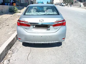 Toyota Yaris 2015 Silver