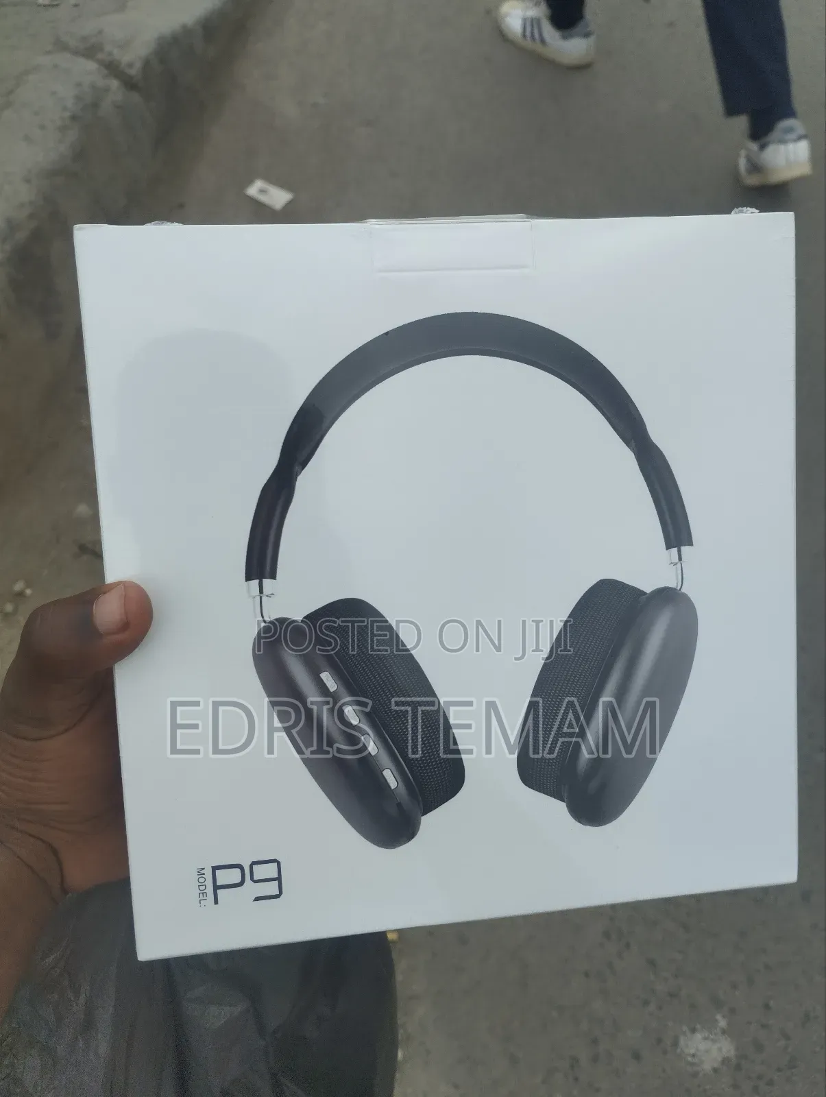 P9 Wireless Headphones Black