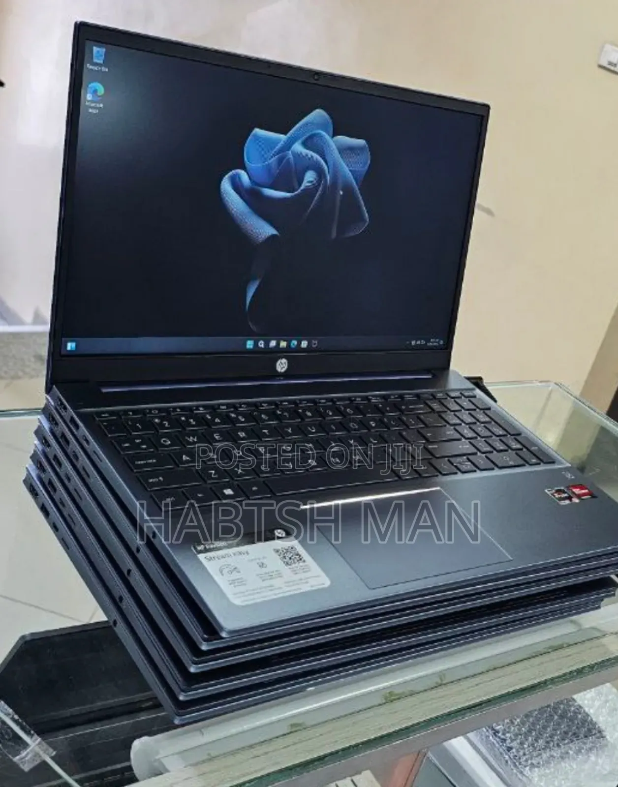 New Laptop HP Pavilion 15 8GB AMD Ryzen 5 SSD 512GB