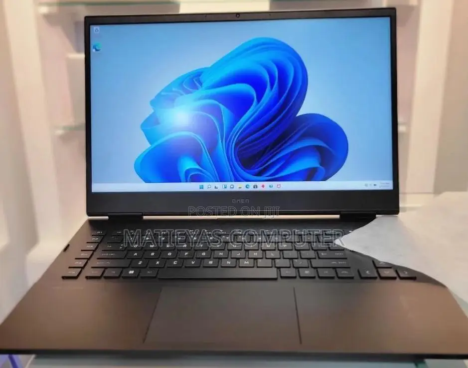 New Laptop HP Omen 16 16GB Intel Core I7 SSD 512GB