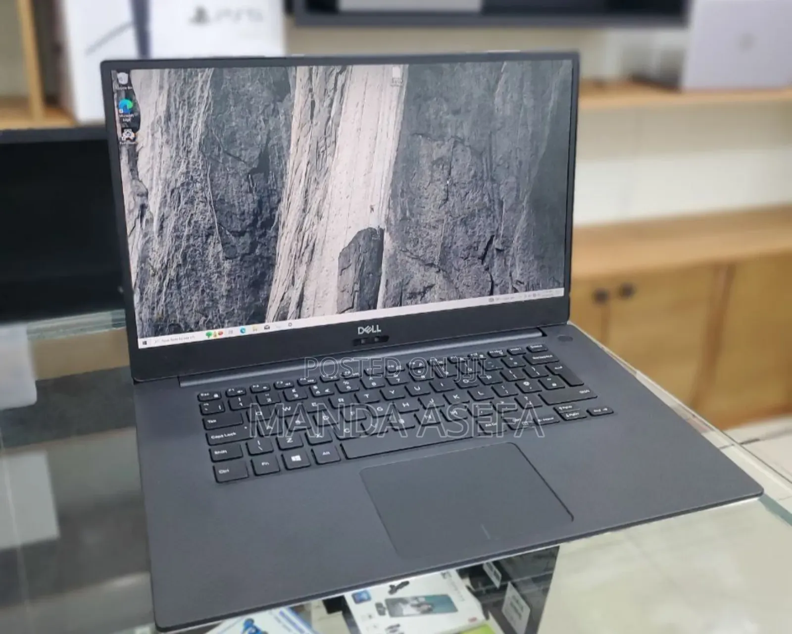 New Laptop Dell Precision 5540 16GB Intel Core I9 SSD 512GB