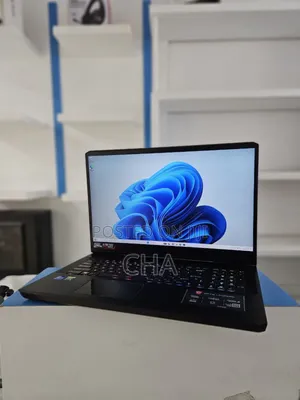 New Laptop MSI GP75 Leopard 32GB Intel Core I7 SSD 1T